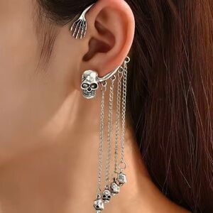 Halloween gothic Silver Skull Chain Ear Cuff